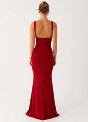 Safiya Maxi Dress - Maroon